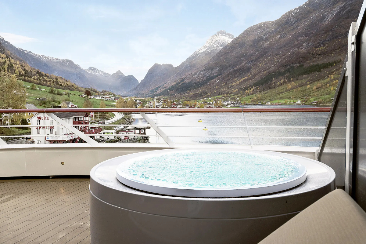 MyCruise Ponant Le-Champlain Kahytter Suite SA6